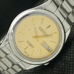Vintage 1982 Citizen Automatic Mens Silver Watch W/daydate & Gold accents
